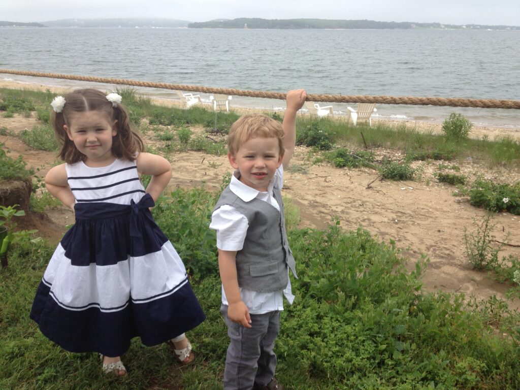 Keine Entspannung möglich, durch die Nähe der Hochzeit zum Wasser.